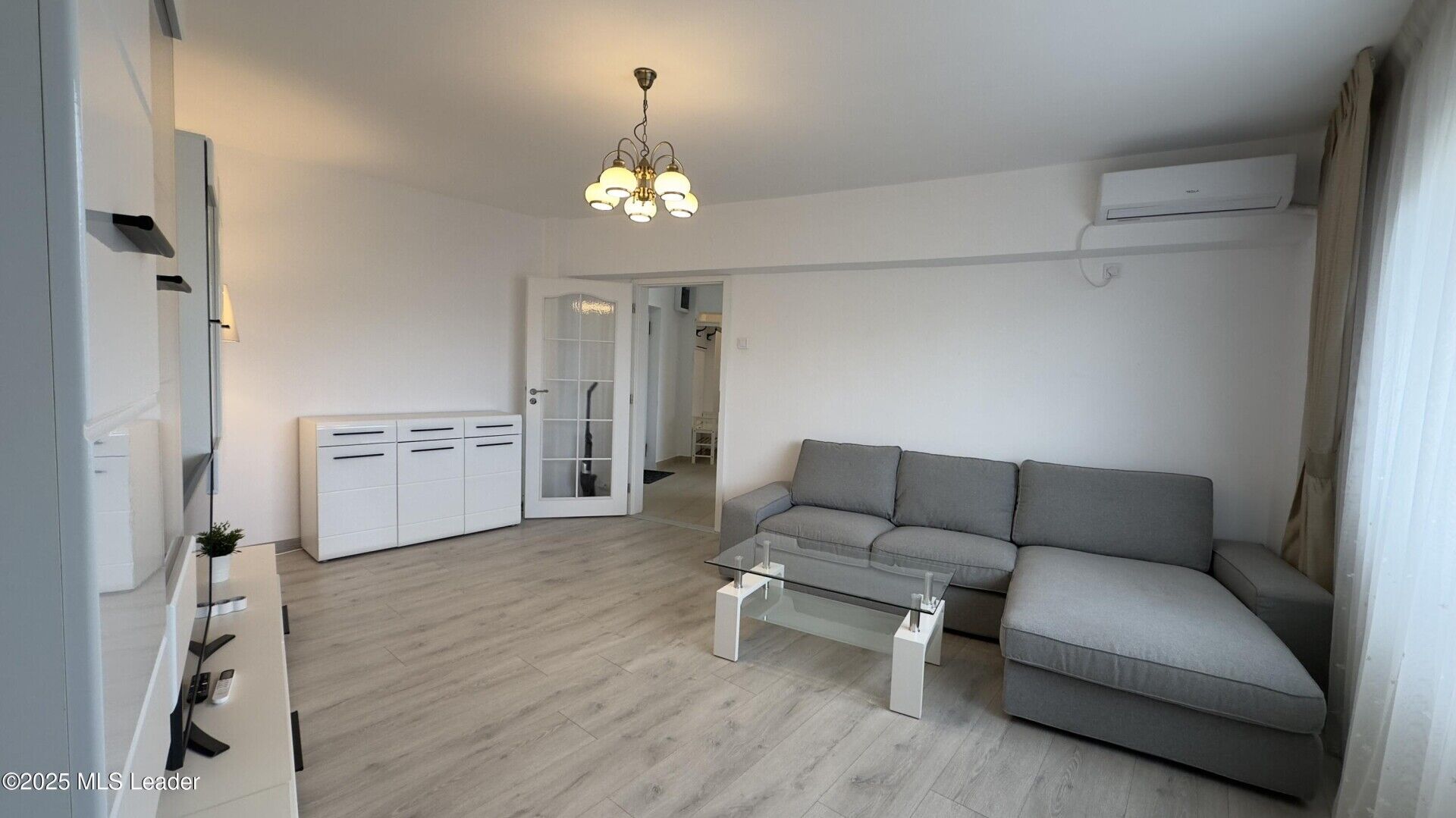 Șos. Titulescu - Apartament renovat, gata de mutat!