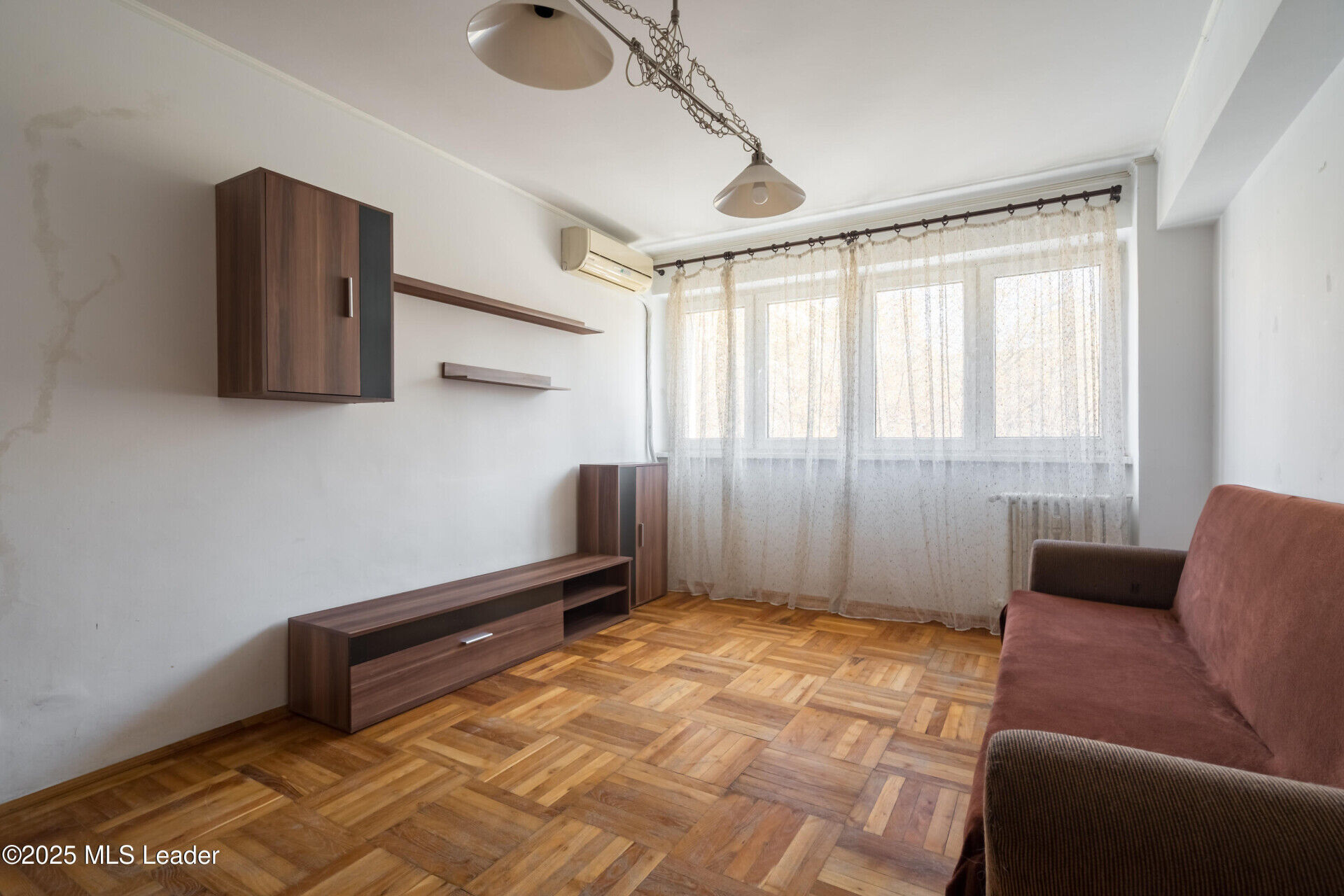 Vanzare Apartament 3 Camere, Piața Iancului - Oportunitate Excelentă!