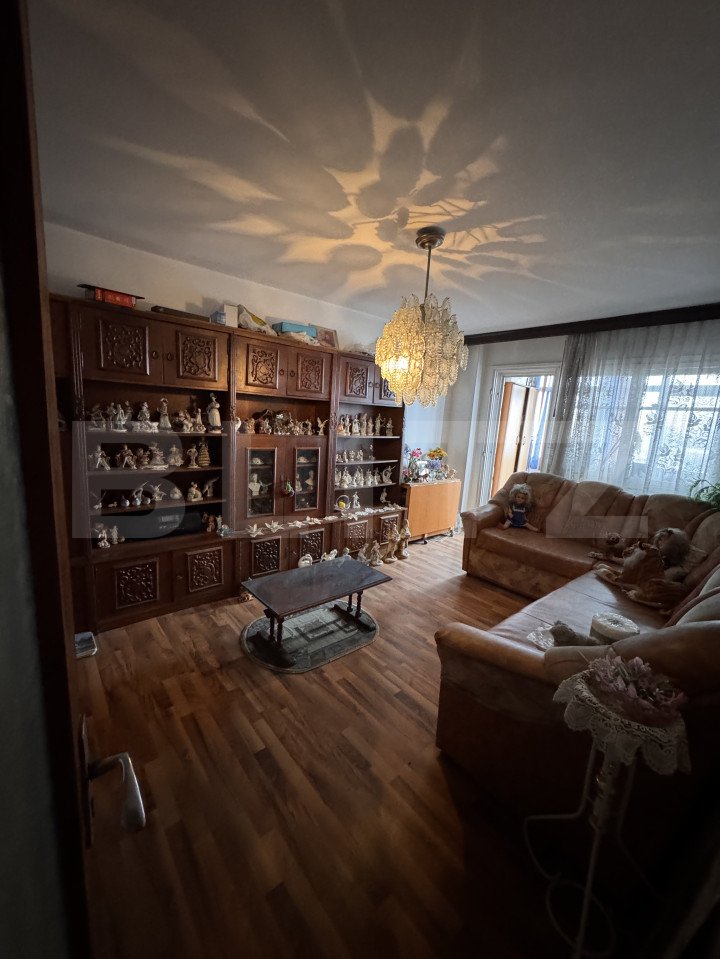 Apartament 3 camere de vanzare GIURGIULUI - Bucuresti