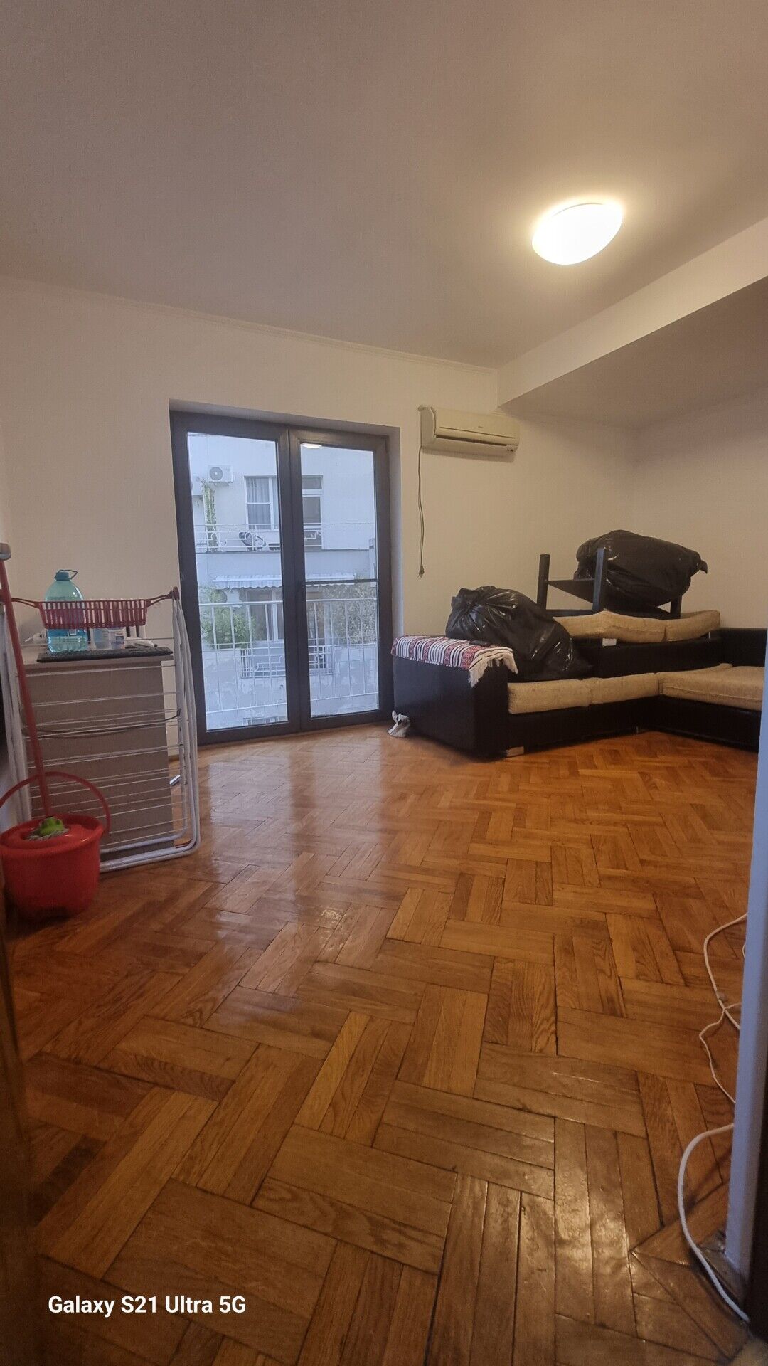 Magheru, ultracentral, vanzare apartament 2 camere, 47 mp totali, renovat,